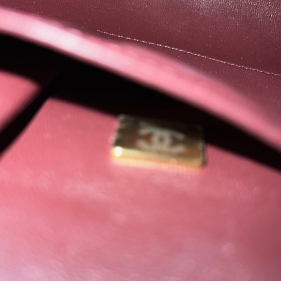 Medium Chanel with handle caviar leather - Picture 8 of 16